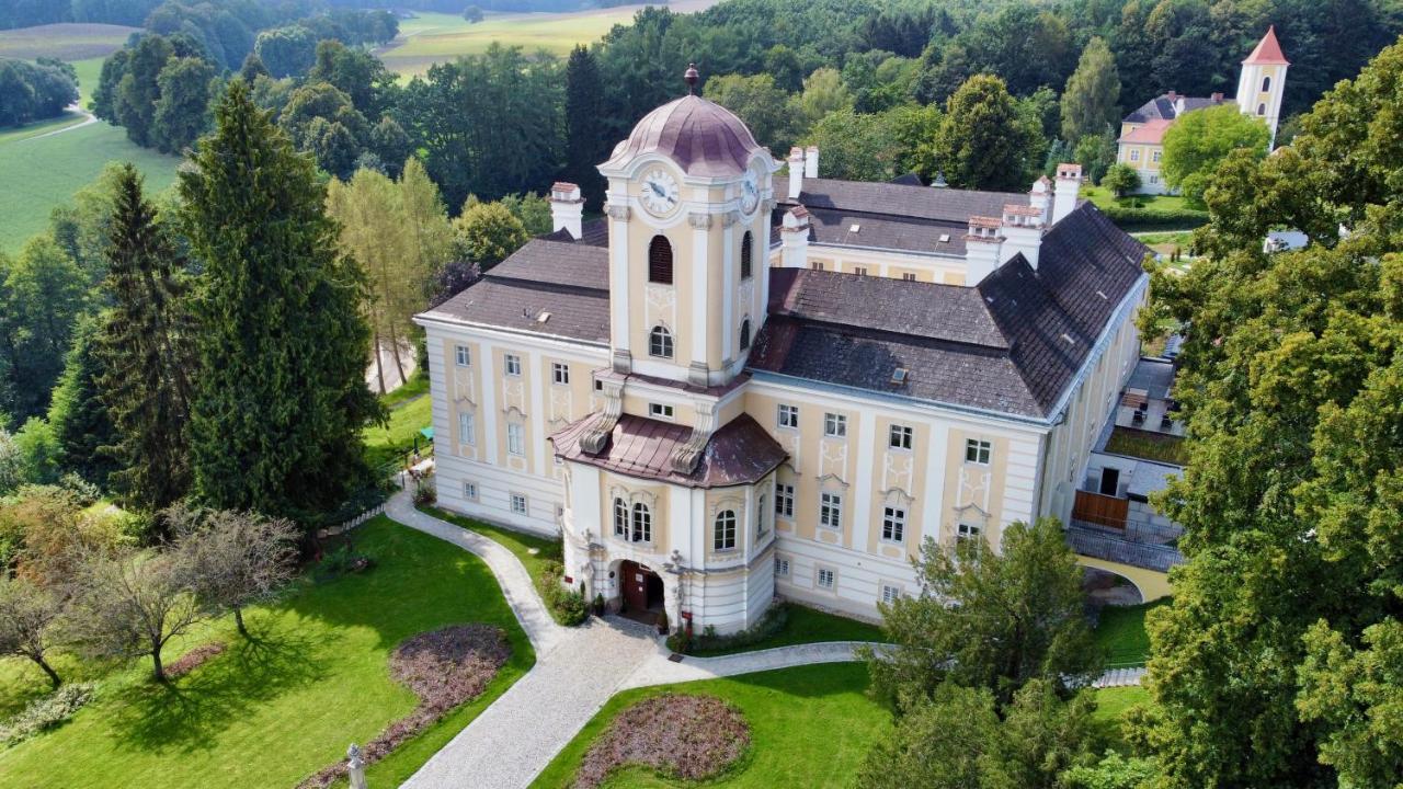 Schlosshotel Rosenau Superior Schloss Rosenau Buitenkant foto