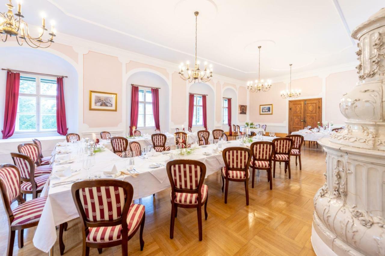 Schlosshotel Rosenau Superior Schloss Rosenau Buitenkant foto