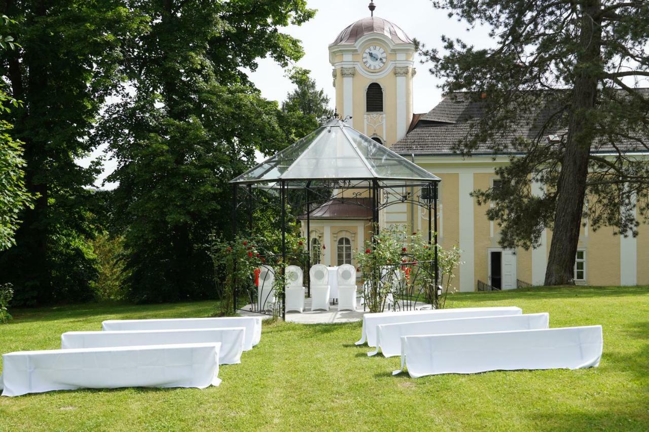 Schlosshotel Rosenau Superior Schloss Rosenau Buitenkant foto